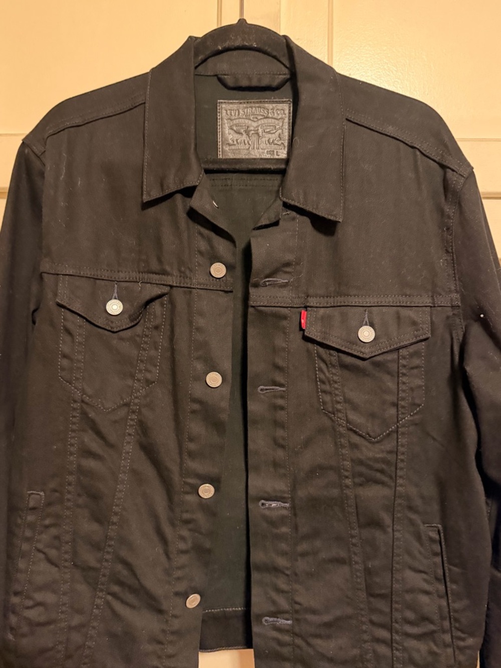Levi's Black Men's Denim Trucker Jacket with Red Tab